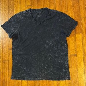 Guess Black Marble V-Neck Men's Tee